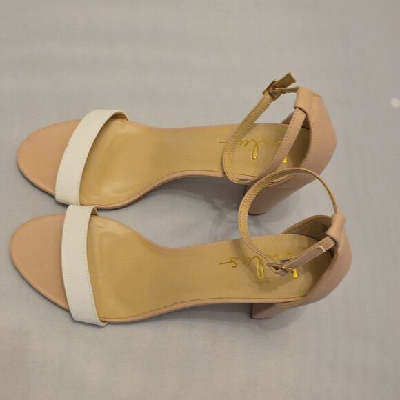 BRAND NEW LULU'S TAYLOR CHUNKY  HEEL  SANDALS - Picture 6 of 16